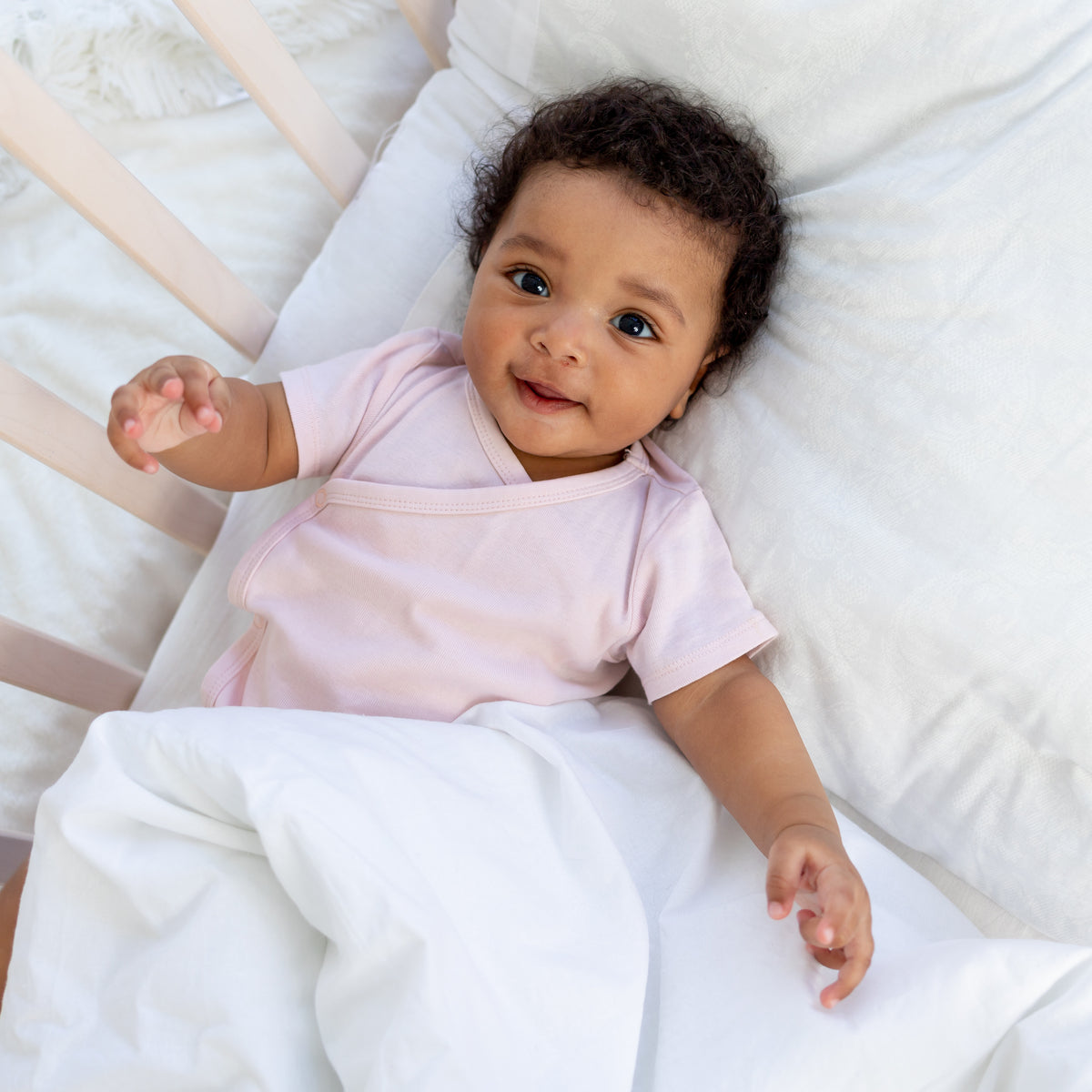La cuna: una cama segura para tu bebé
