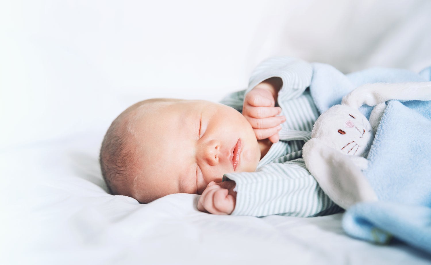 La mitad de los bebés presenta problemas al dormir